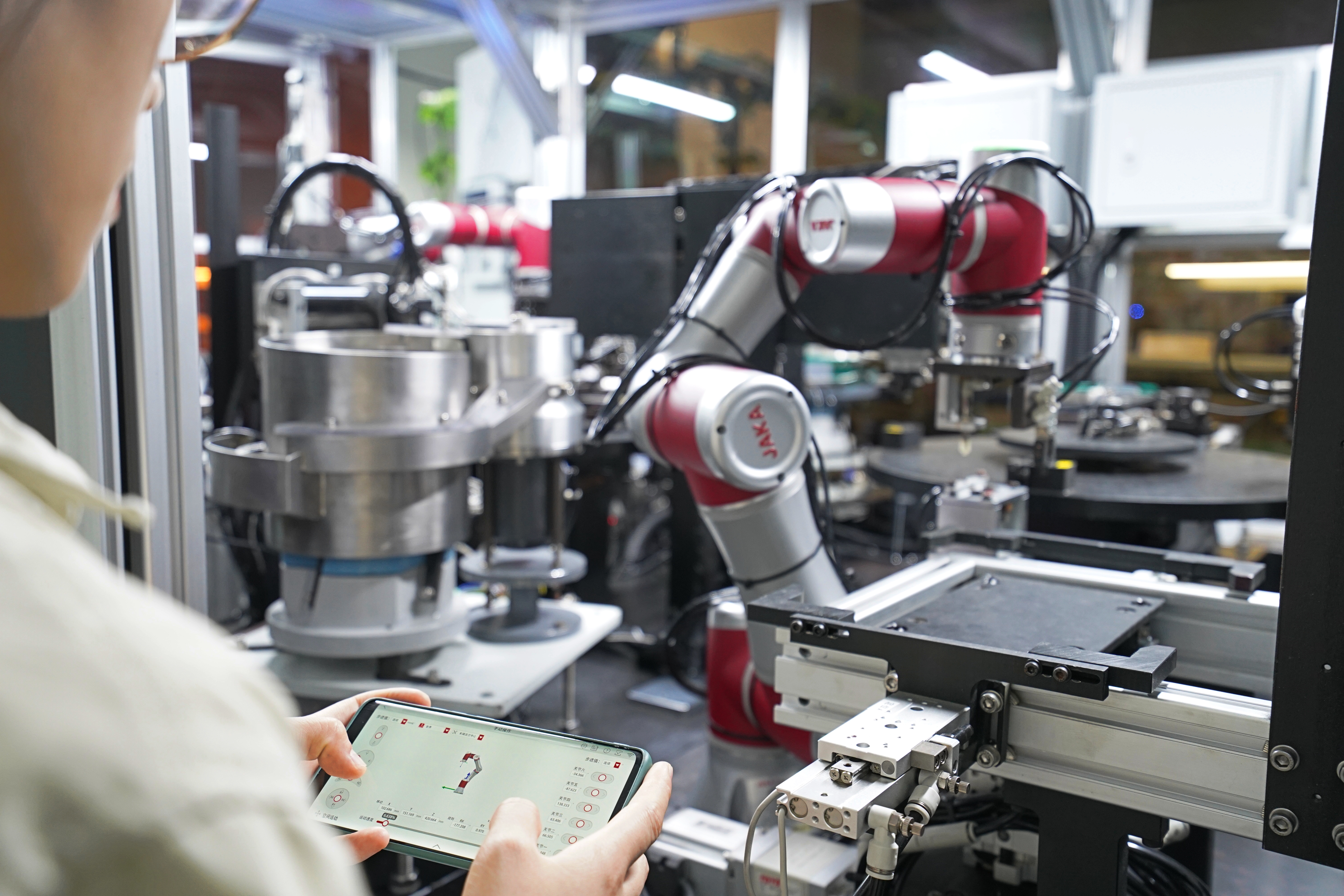 Drag-Teaching mit JAKA Cobot